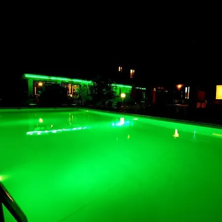 Holiday home — Pool — Idro *