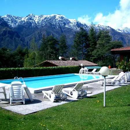 Holiday home — Pool — Idro Vesta
